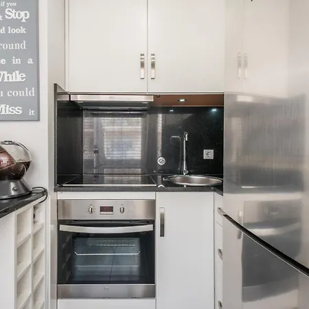 Guestready - Silver Engine Balcony Apartment *